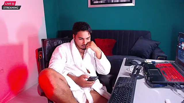 ZenoBaro1 online show from 02-06-25, 07:29
