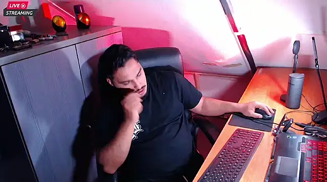 ZenoBaro1 online show from 02-13-25, 08:24