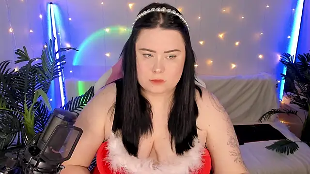 Snapshot of Akemi_BBW chatting on 12-26-24, 06:12 Akemi BBW online show from 12-26-24, 06:12