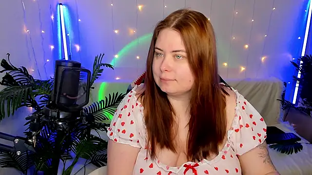 Snapshot of Akemi_BBW chatting on 01-11-25, 11:02 Akemi BBW online show from 01-11-25, 11:02