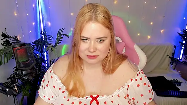 Snapshot of Akemi_BBW chatting on 01-19-25, 09:02 Akemi BBW online show from 01-19-25, 09:02