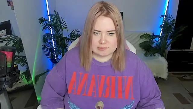 Snapshot of Akemi_BBW chatting on 02-22-25, 09:26 Akemi BBW online show from 02-22-25, 09:26