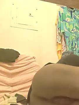 Snapshot of icyMike43 chatting on 02-27-26, 02:11 icyMike43 online show from 02-27-26, 02:11