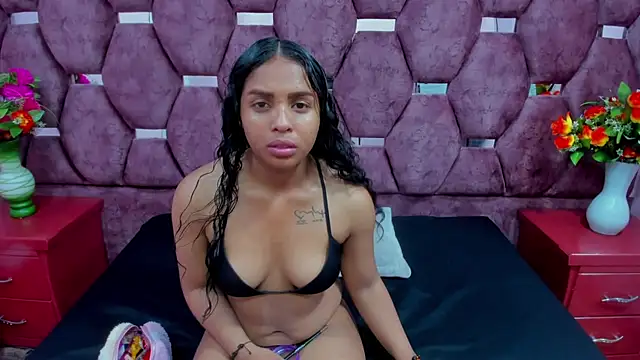 Snapshot of AnalNaugthy chatting on 01-08-25, 11:21 AnalNaugthy online show from 01-08-25, 11:21