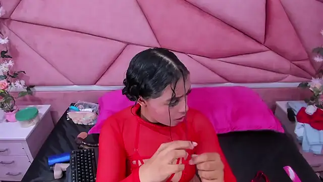 Snapshot of AnalNaugthy chatting on 03-21-25, 02:40 AnalNaugthy online show from 03-21-25, 02:40