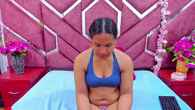 Snapshot of AnalNaugthy chatting on 10-18-25, 11:55 AnalNaugthy online show from 10-18-25, 11:55