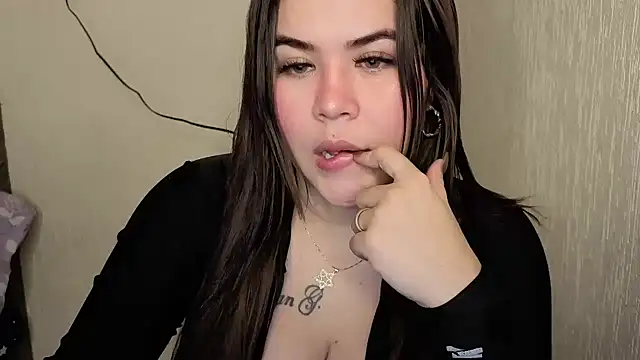 Snapshot of zoe_adhara chatting on 05-04-26, 05:36 zoe adhara online show from 05-04-26, 05:36