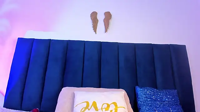 Anette  online show from 03-18-26, 07:50