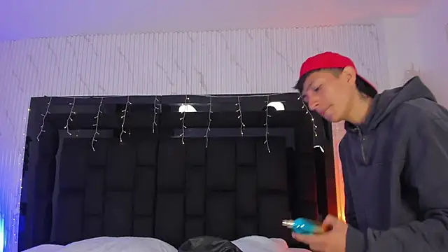 DereckCooperr online show from 02-08-26, 09:18