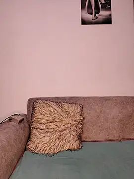 Snapshot of bebygirl143s chatting on 09-28-25, 09:31 bebygirl143s online show from 09-28-25, 09:31