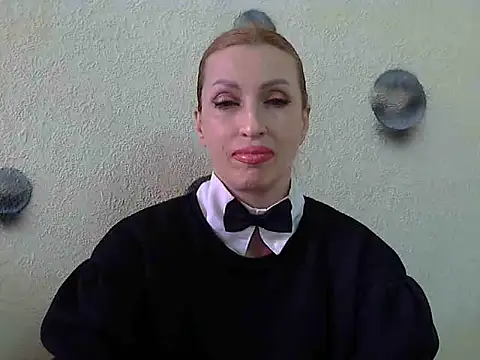 Snapshot of Jillian_Pattie chatting on 01-08-25, 11:54 Jillian Pattie online show from 01-08-25, 11:54