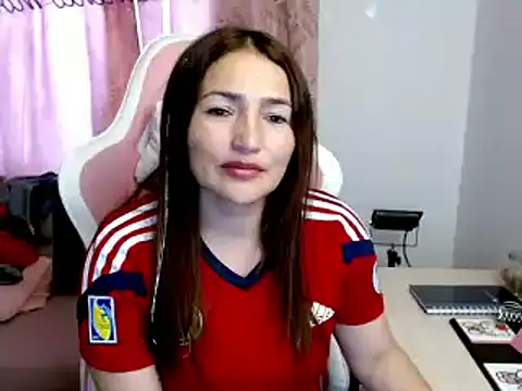 Snapshot of EVA_GRAYS chatting on 02-10-25, 10:40 EVA GRAYS online show from 02-10-25, 10:40