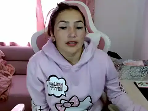 Snapshot of EVA_GRAYS chatting on 02-22-25, 05:35 EVA GRAYS online show from 02-22-25, 05:35