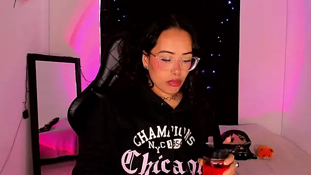 willow poisson online show from 01-08-25, 05:05