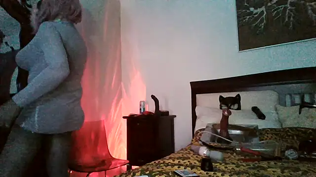 CharlotteVixxens online show from 07-06-26, 12:07