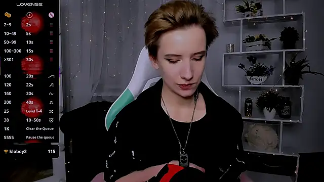 Snapshot of _Rein_ramm chatting on 02-13-26, 08:05 Rein ramm online show from 02-13-26, 08:05