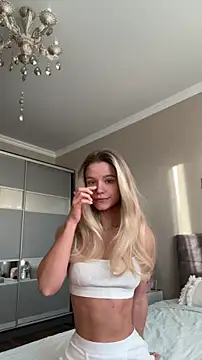 Snapshot of JessIsLove chatting on 02-12-26, 05:13 JessIsLove online show from 02-12-26, 05:13