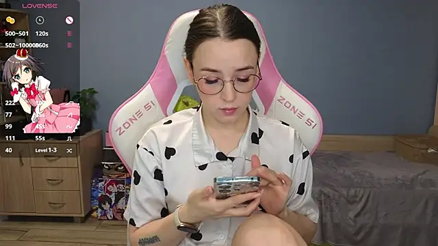 Snapshot of Sweet_frosti chatting on 12-31-24, 03:12 Sweet frosti online show from 12-31-24, 03:12