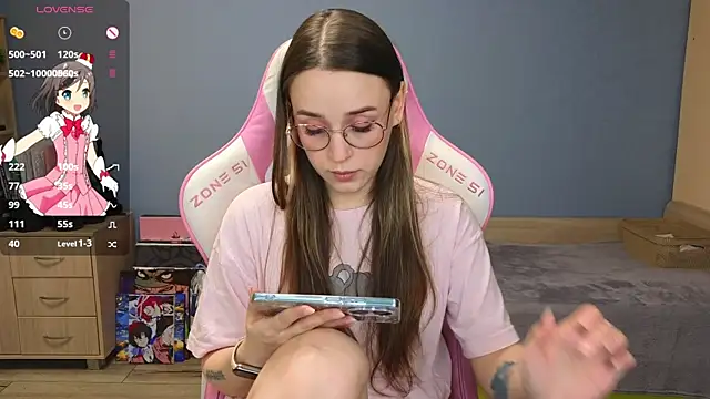 Snapshot of Sweet_frosti chatting on 01-05-25, 04:25 Sweet frosti online show from 01-05-25, 04:25