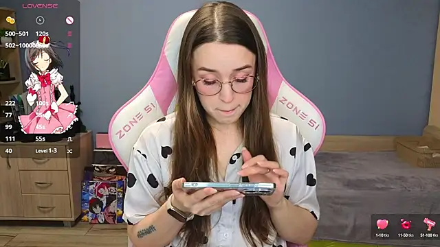 Snapshot of Sweet_frosti chatting on 01-06-25, 03:20 Sweet frosti online show from 01-06-25, 03:20