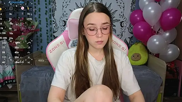 Snapshot of Sweet_frosti chatting on 01-21-25, 02:43 Sweet frosti online show from 01-21-25, 02:43