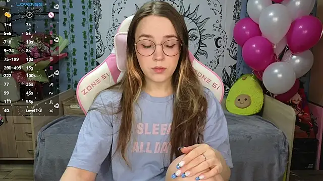 Snapshot of Sweet_frosti chatting on 01-23-25, 02:44 Sweet frosti online show from 01-23-25, 02:44