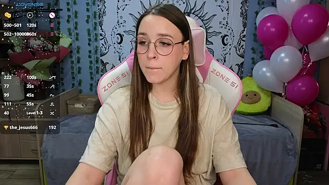 Snapshot of Sweet_frosti chatting on 01-24-25, 06:03 Sweet frosti online show from 01-24-25, 06:03