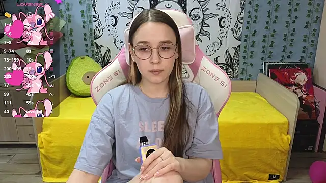 Snapshot of Sweet_frosti chatting on 02-21-25, 05:56 Sweet frosti online show from 02-21-25, 05:56