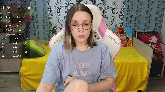 Snapshot of Sweet_frosti chatting on 03-05-25, 02:25 Sweet frosti online show from 03-05-25, 02:25