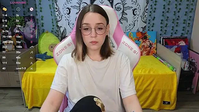 Snapshot of Sweet_frosti chatting on 03-14-25, 02:31 Sweet frosti online show from 03-14-25, 02:31