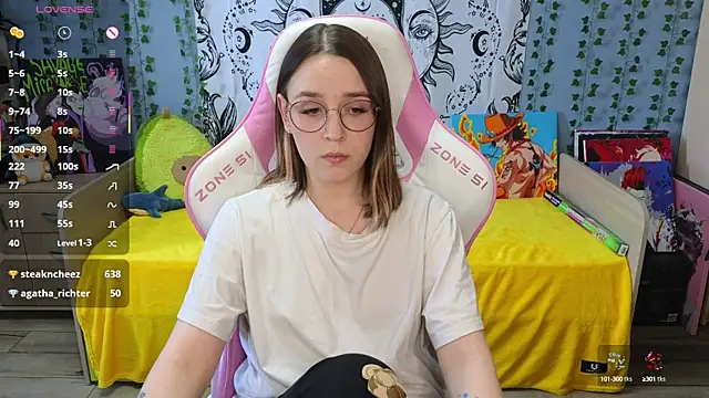 Snapshot of Sweet_frosti chatting on 03-14-25, 05:38 Sweet frosti online show from 03-14-25, 05:38