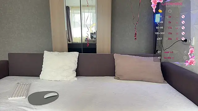 soficumss online show from 03-17-25, 07:02