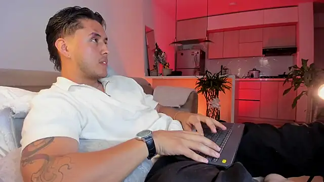 Chriskyle  online show from 01-15-26, 02:16