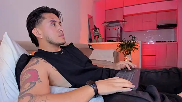 Chriskyle  online show from 02-04-26, 05:46