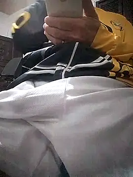 eleno1542 online show from 02-18-26, 11:06