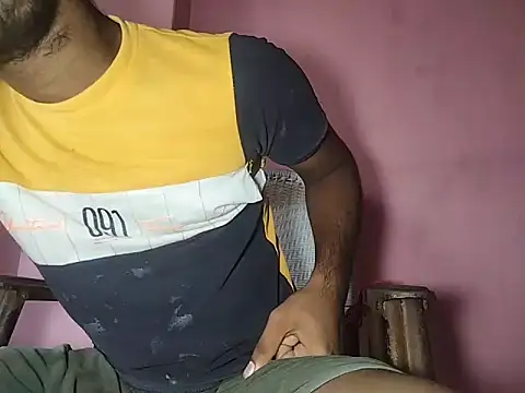 Snapshot of damsexy4 chatting on 10-12-25, 03:49 damsexy4 online show from 10-12-25, 03:49