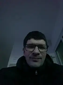 Snapshot of Juliano2289 chatting on 07-03-26, 11:38 Juliano2289 online show from 07-03-26, 11:38