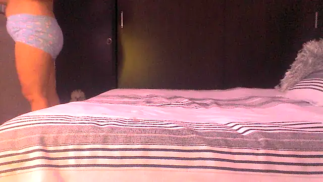 CurvySara1 online show from 05-15-26, 08:16