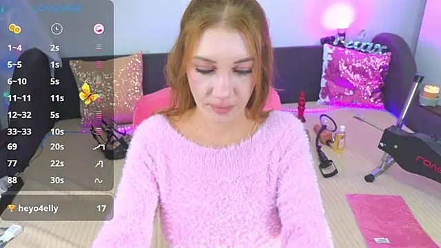 Snapshot of AlexaStoun chatting on 10-15-25, 02:06 AlexaStoun online show from 10-15-25, 02:06