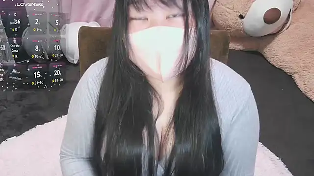 yuinyan3150 online show from 09-28-25, 01:16