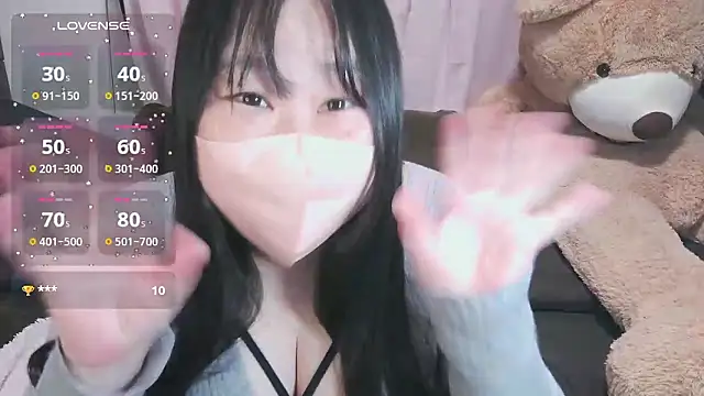 yuinyan3150 online show from 05-14-26, 06:37