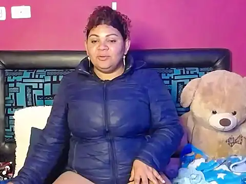 Snapshot of karolhot916 chatting on 10-04-25, 12:52 karolhot916 online show from 10-04-25, 12:52