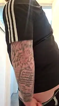 Snapshot of iang6348 chatting on 02-26-25, 11:04 iang6348 online show from 02-26-25, 11:04