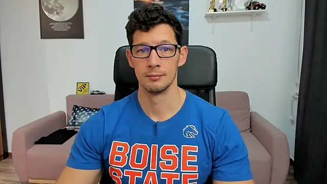 BrutusK08 online show from 11-19-25, 07:41