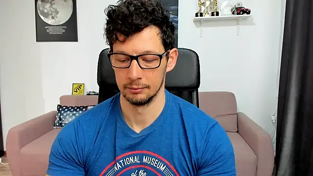 Snapshot of BrutusK08 chatting on 02-25-26, 07:07 BrutusK08 online show from 02-25-26, 07:07