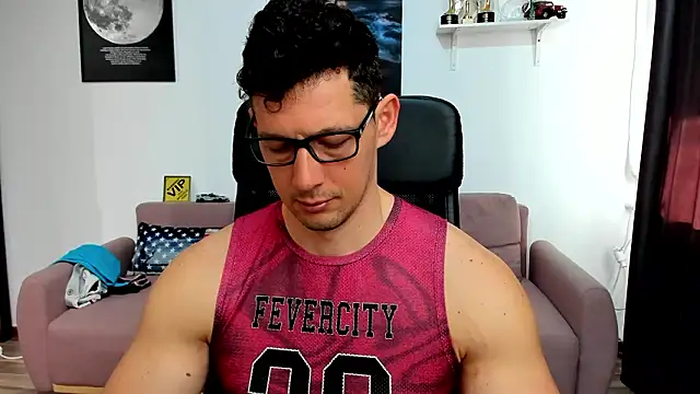 Snapshot of BrutusK08 chatting on 03-11-26, 07:25 BrutusK08 online show from 03-11-26, 07:25