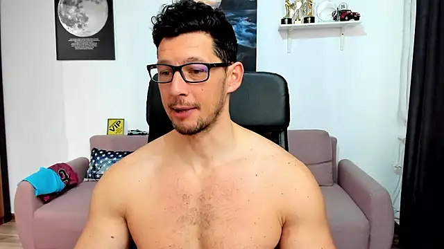 Snapshot of BrutusK08 chatting on 03-24-26, 07:57 BrutusK08 online show from 03-24-26, 07:57