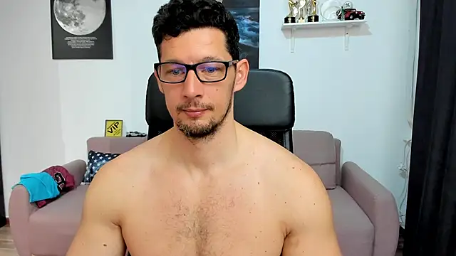 Snapshot of BrutusK08 chatting on 03-28-26, 06:46 BrutusK08 online show from 03-28-26, 06:46