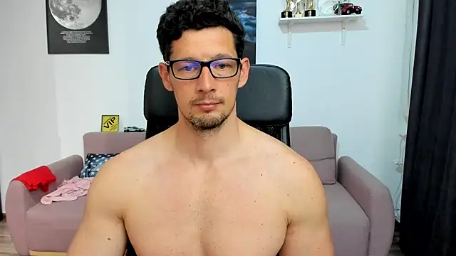 Snapshot of BrutusK08 chatting on 04-23-26, 12:40 BrutusK08 online show from 04-23-26, 12:40