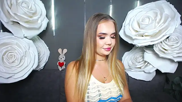 Snapshot of StacyYellig chatting on 07-16-26, 08:59 StacyYellig online show from 07-16-26, 08:59